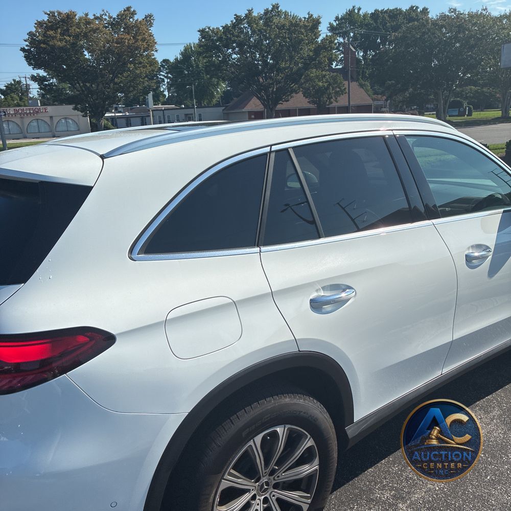 2025 Mercedes-Benz GLC  300 4MATIC