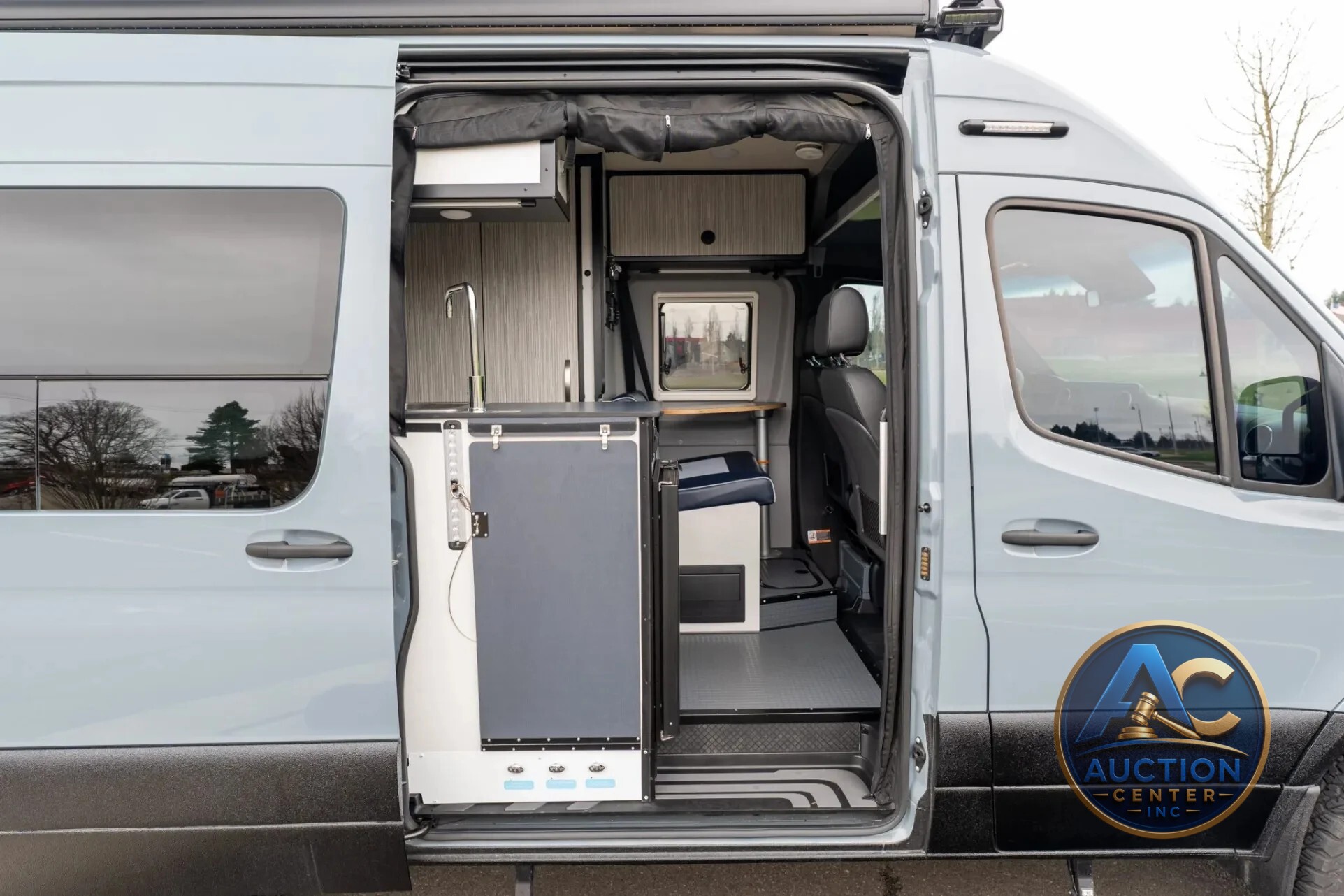 2022 Winnebago Revel