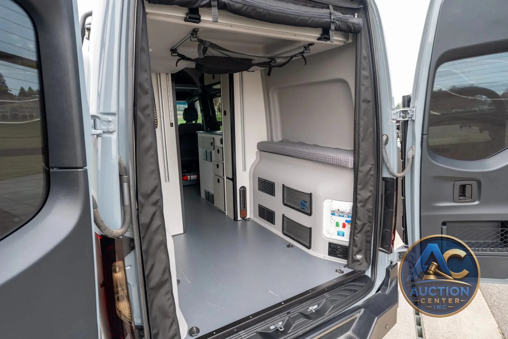 2022 Winnebago Revel