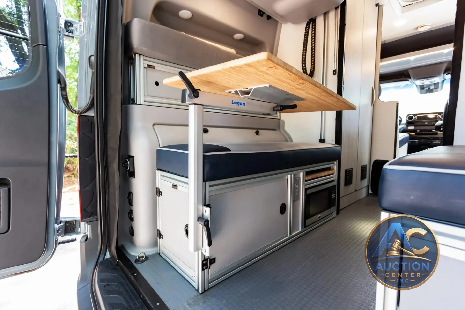 2021 Mercedes-Benz Sprinter 2500