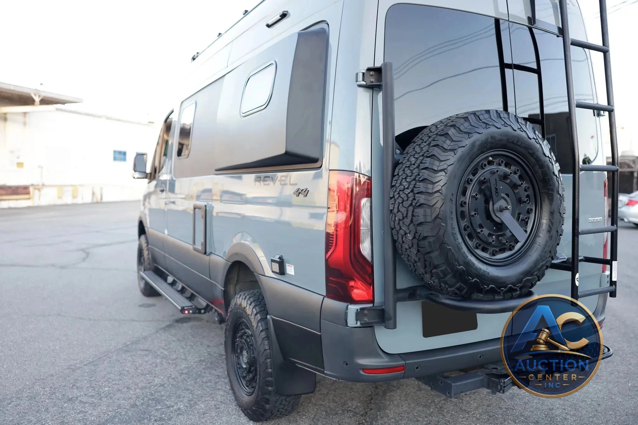 2023 Winnebago Revel
