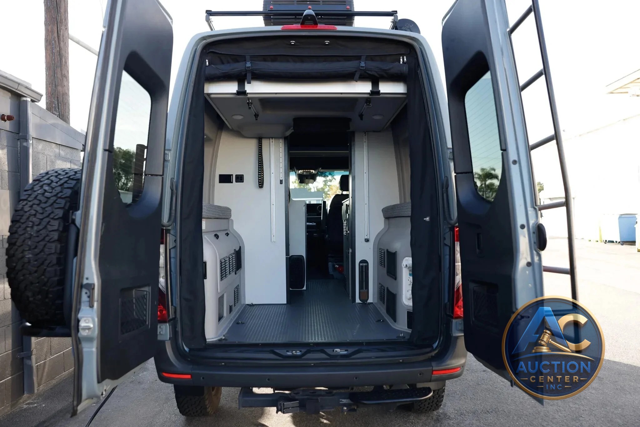 2023 Winnebago Revel