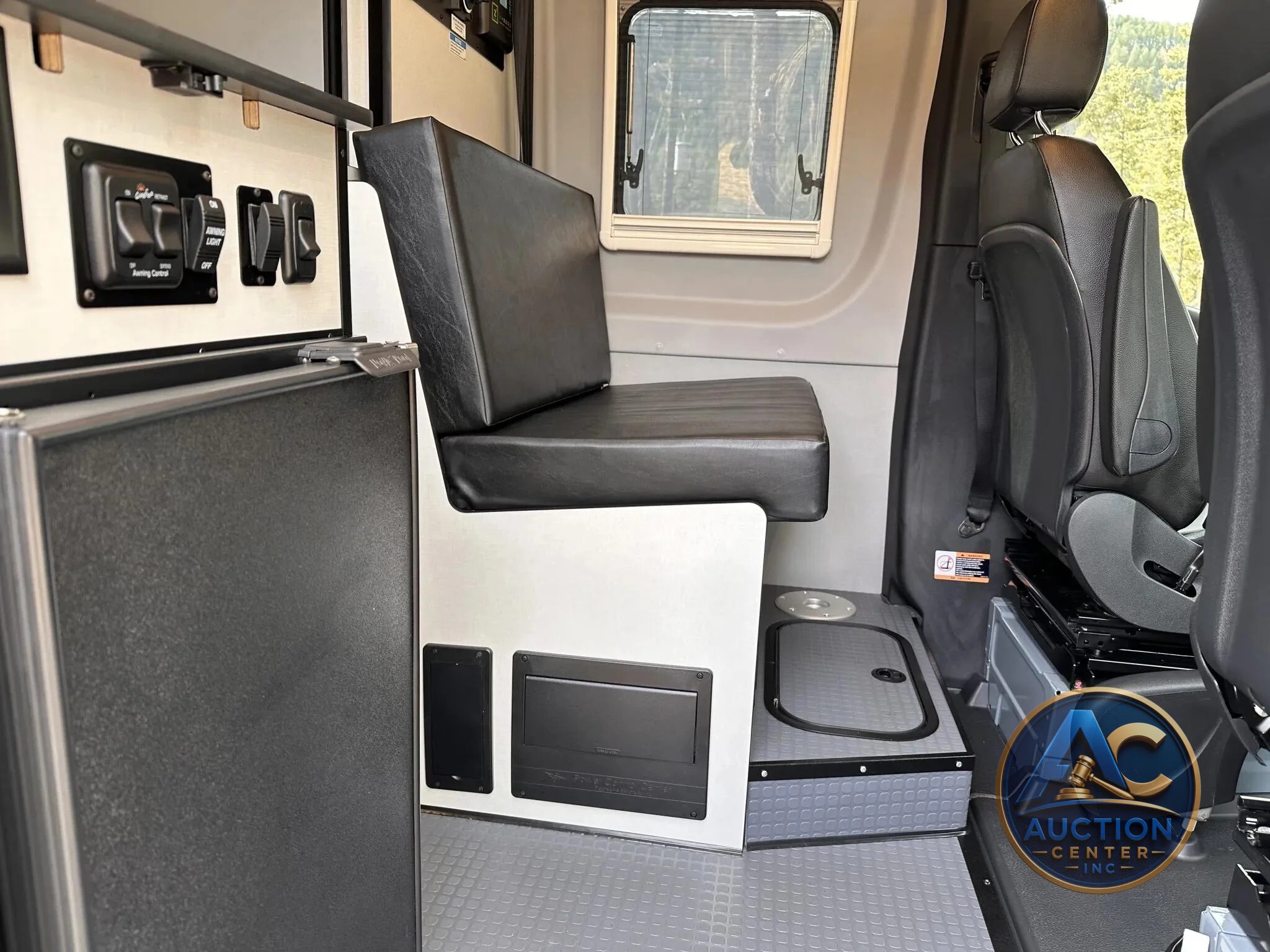 2023 Winnebago Revel
