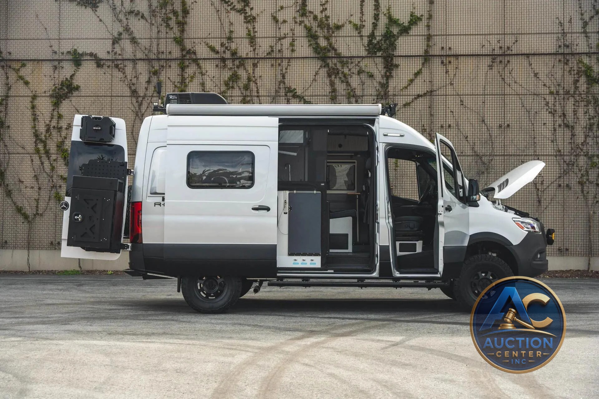 2021 Winnebago Revel