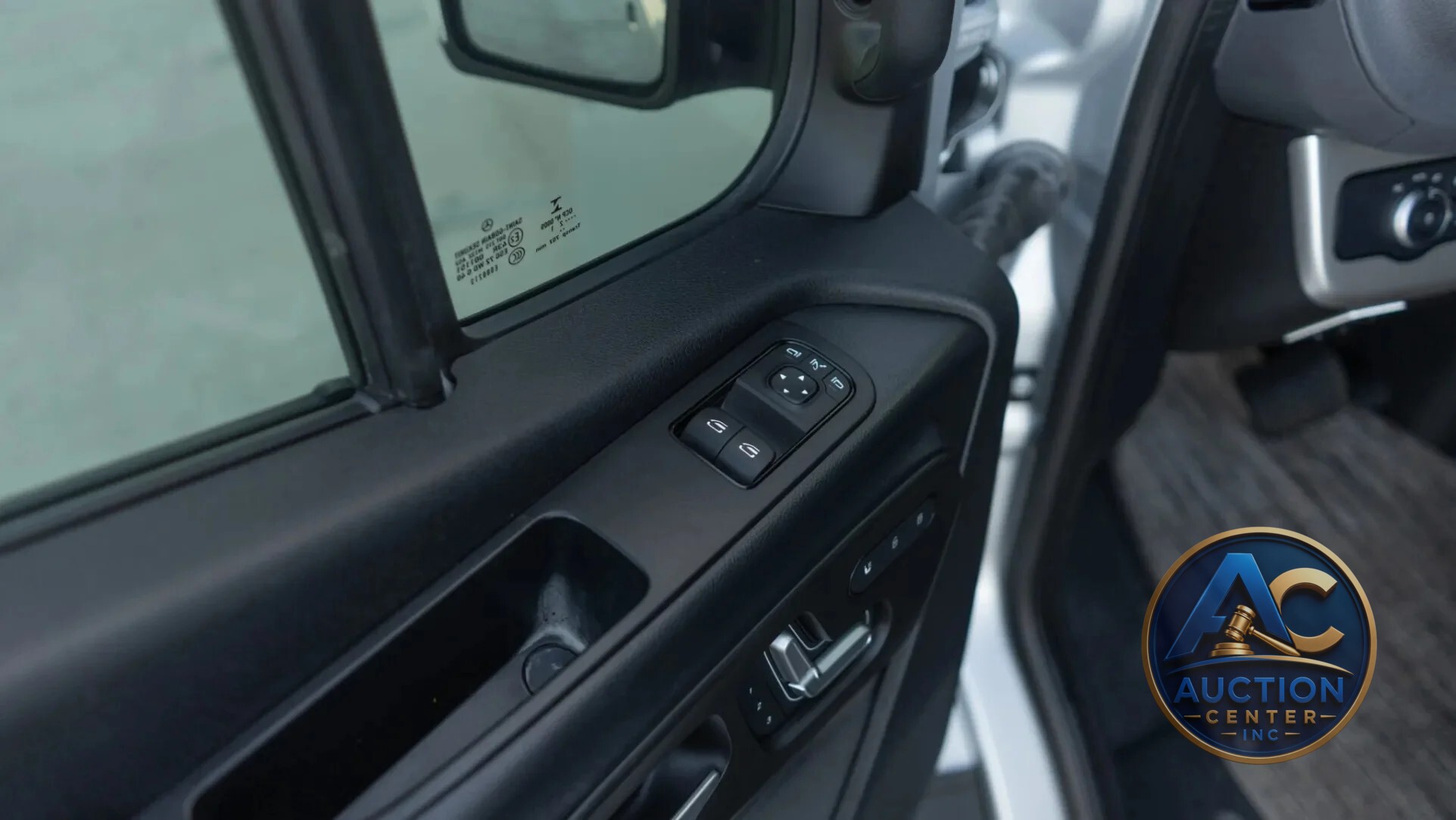 2022 Thor Motor Coach Sanctuary