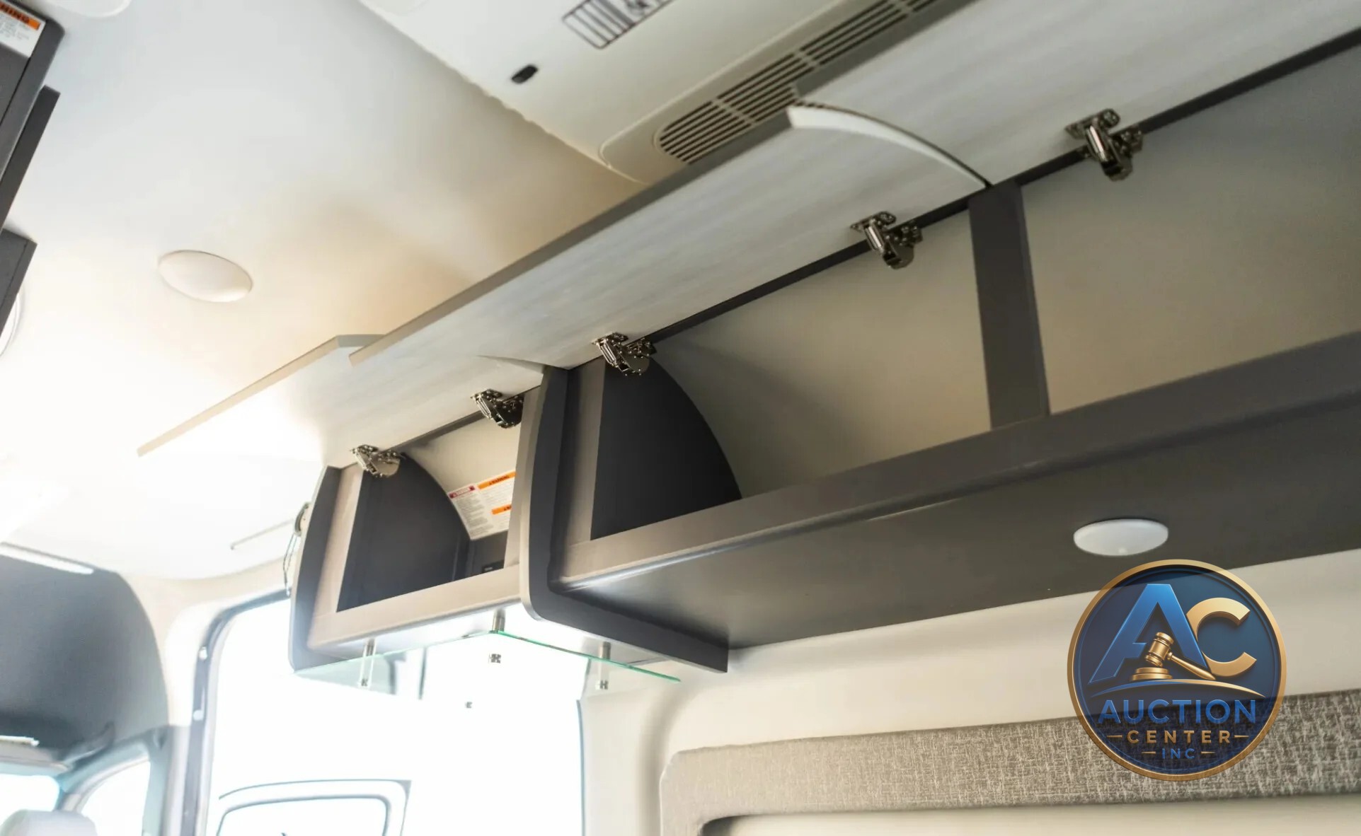 2022 Thor Motor Coach Sanctuary