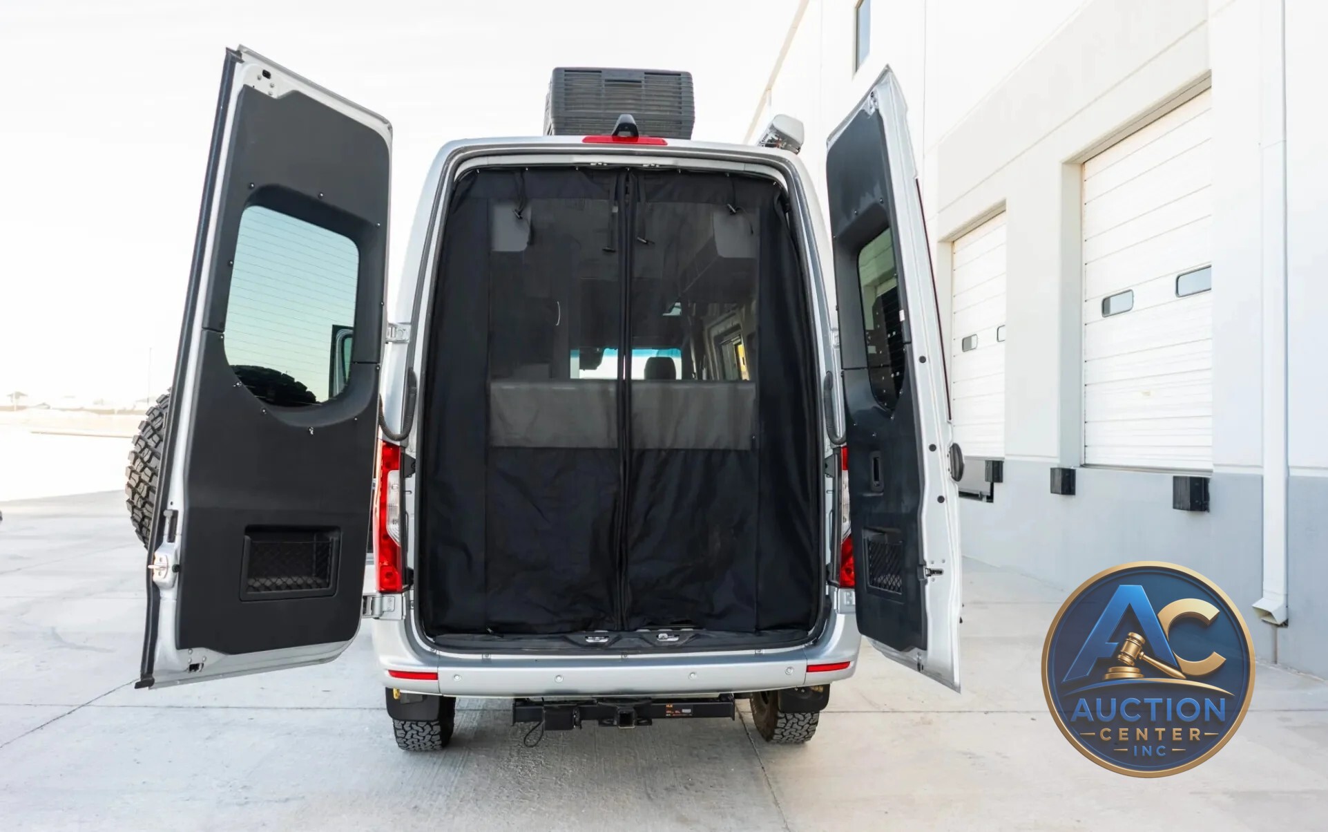 2022 Thor Motor Coach Sanctuary
