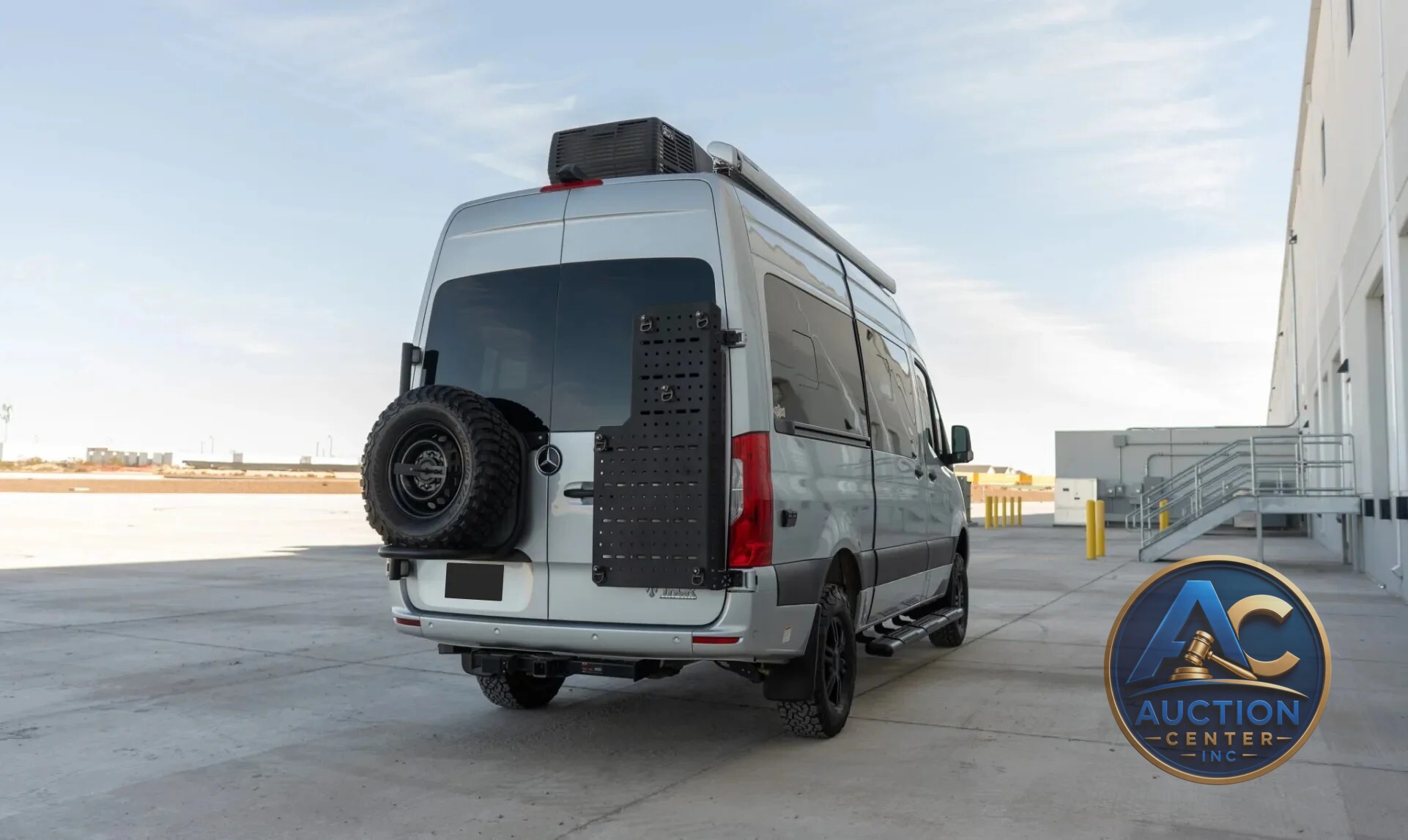 2022 Thor Motor Coach Sanctuary