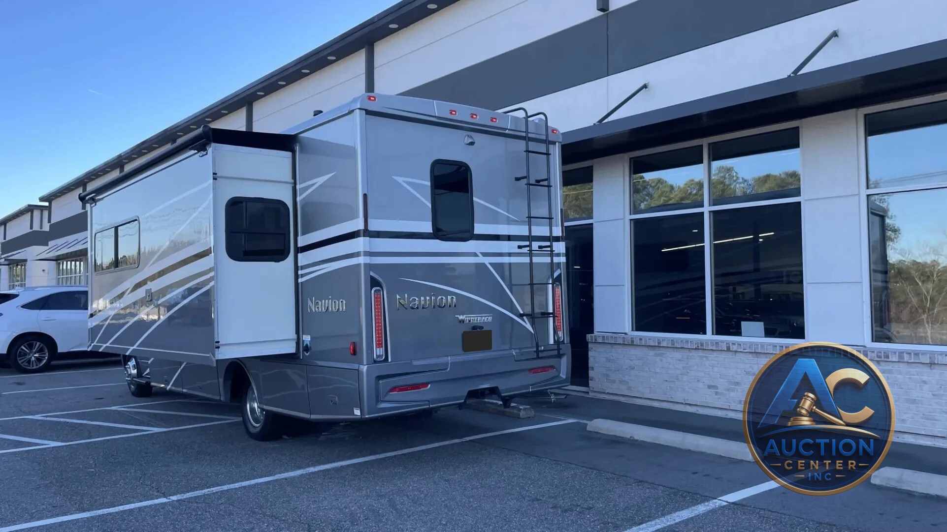 2023 Winnebago Navion