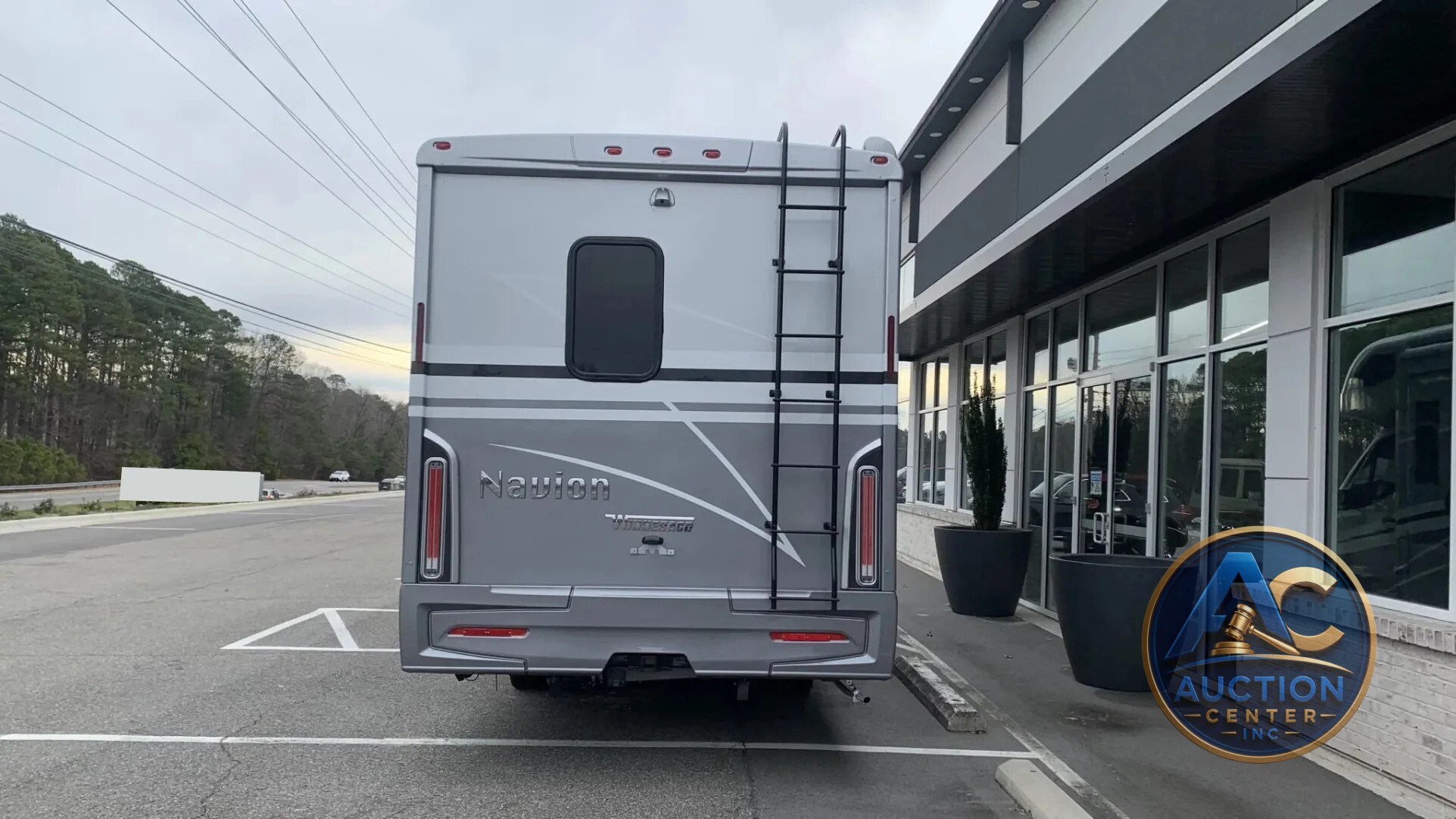 2023 Winnebago Navion