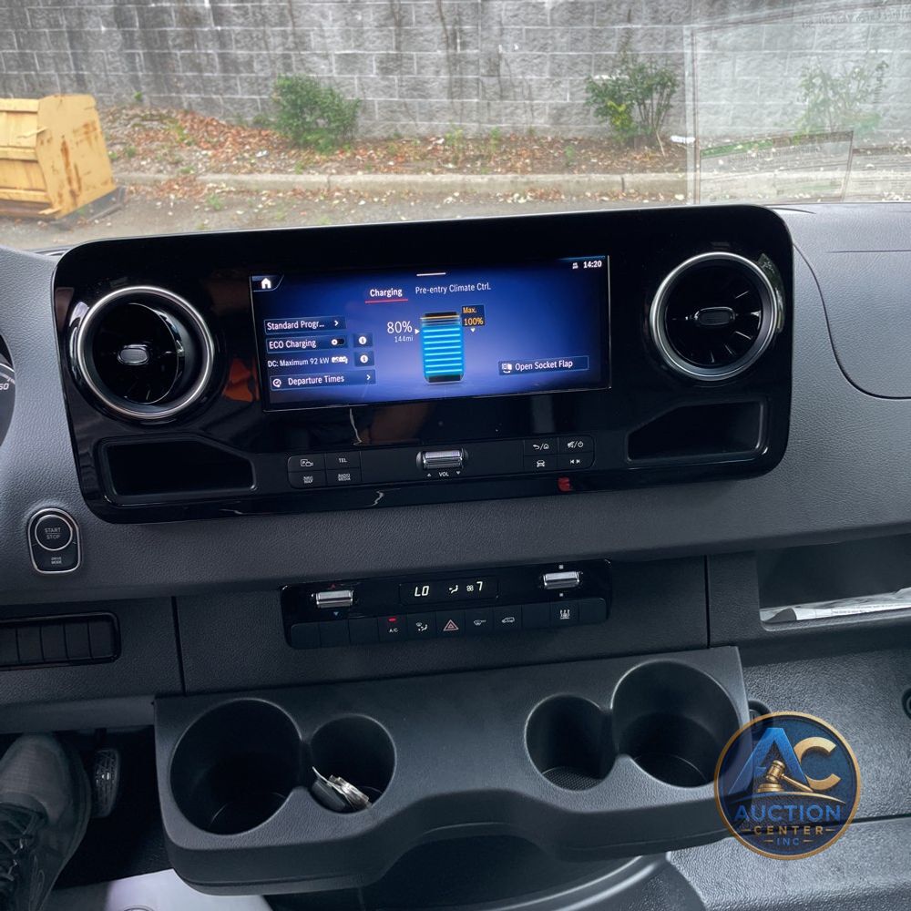 2024 Mercedes-Benz eSprinter 2500