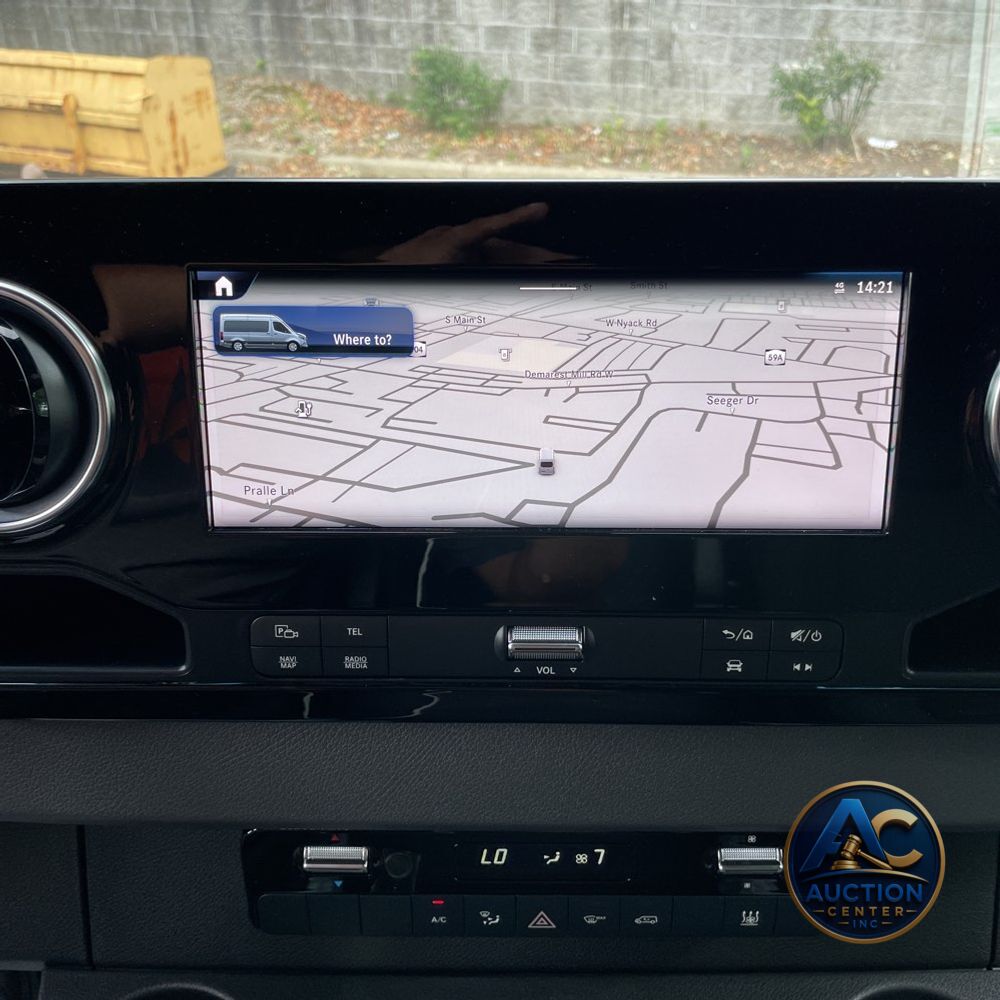 2024 Mercedes-Benz eSprinter 2500