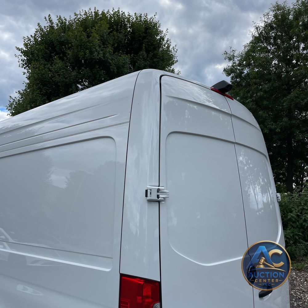 2024 Mercedes-Benz eSprinter 2500