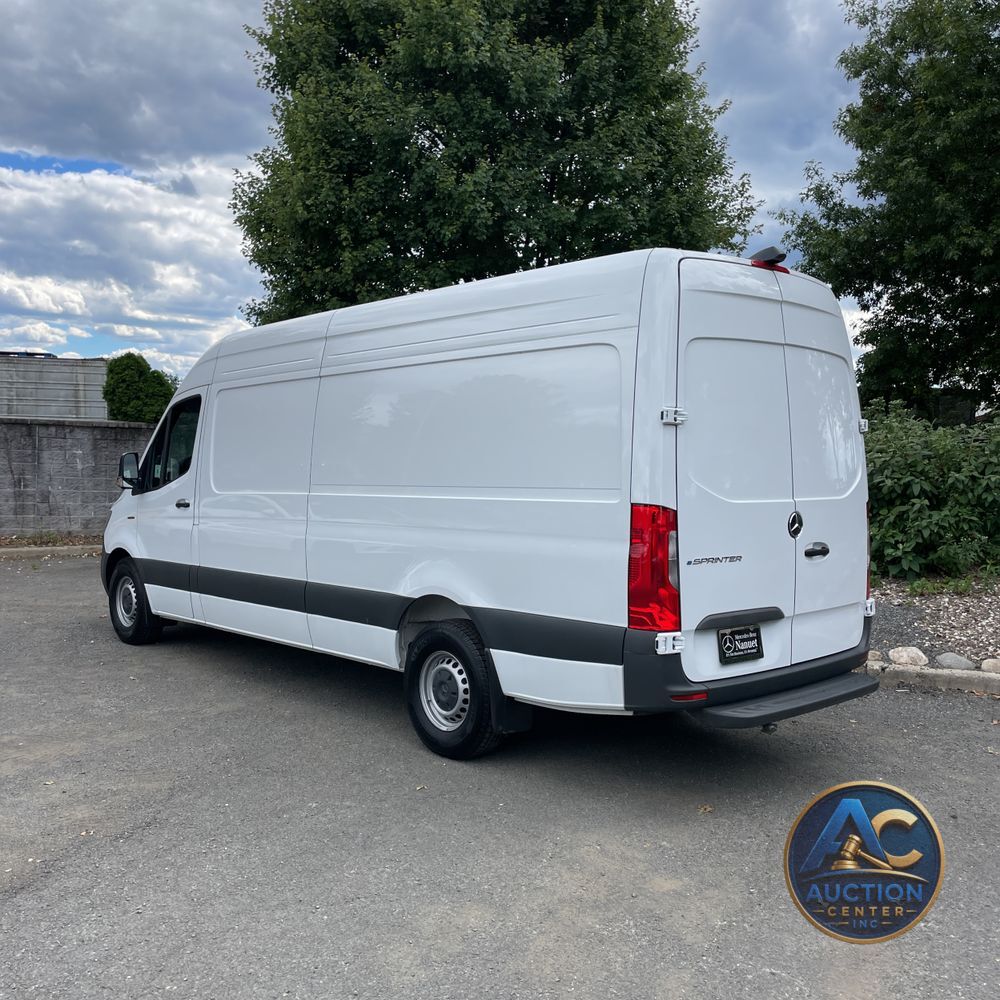 2024 Mercedes-Benz eSprinter 2500