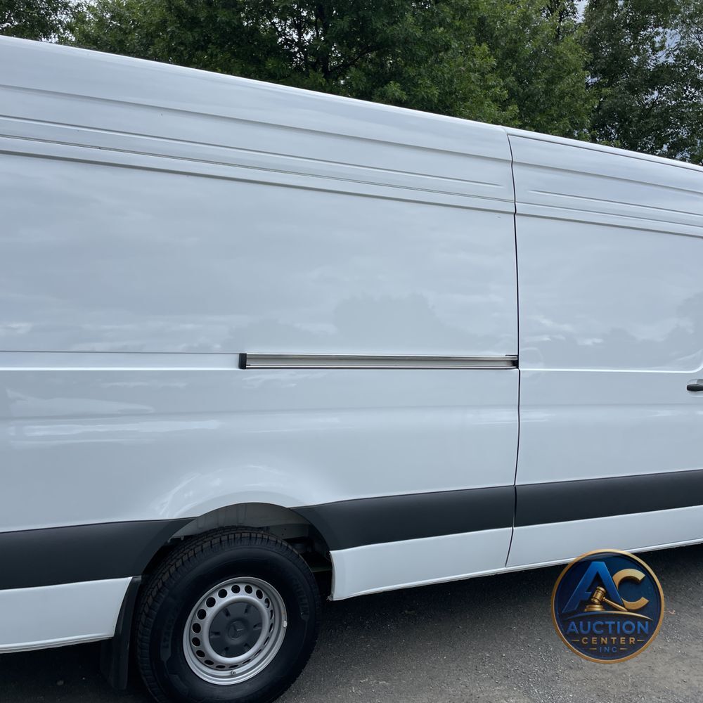 2024 Mercedes-Benz eSprinter 2500