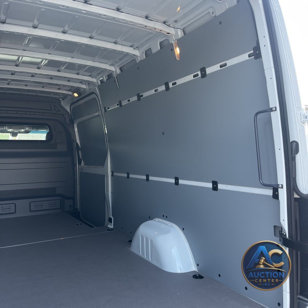 2024 Mercedes-Benz eSprinter 2500