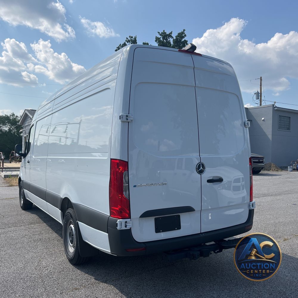 2024 Mercedes-Benz eSprinter 2500