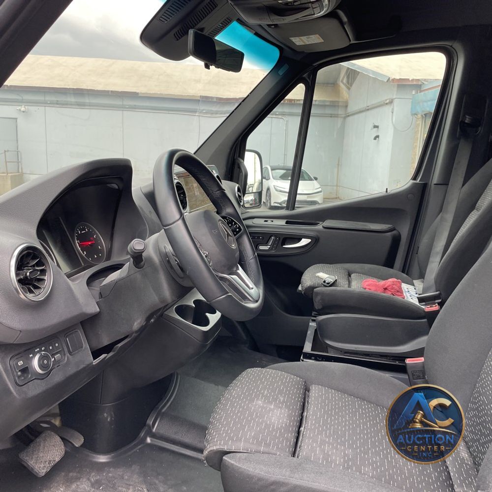 2024 Mercedes-Benz Sprinter 2500