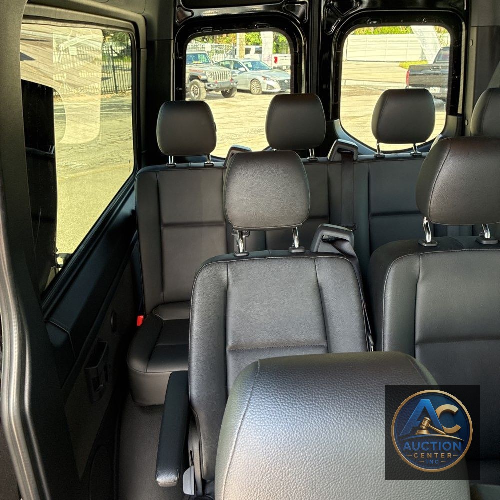 2024 Mercedes-Benz Sprinter 2500
