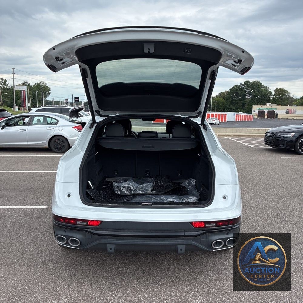 2024 Audi SQ5 Premium Plus