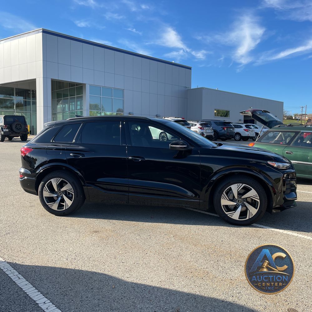 2025 Audi Q6 e-tron Prestige