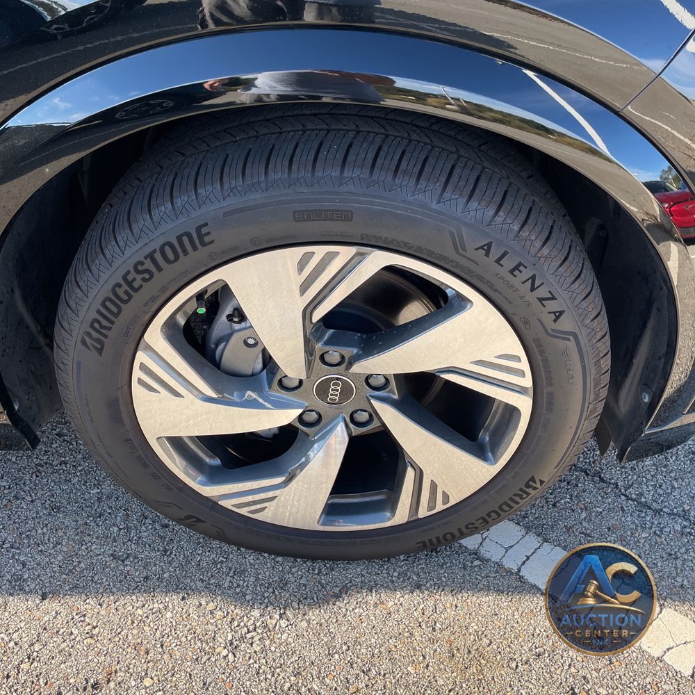 2025 Audi Q6 e-tron Prestige