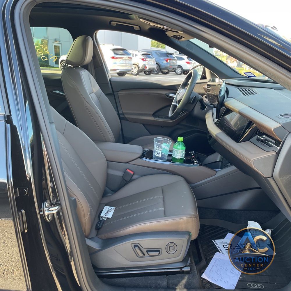 2025 Audi Q6 e-tron Prestige