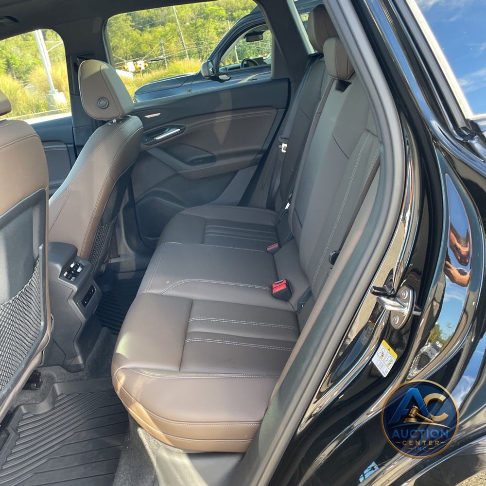 2025 Audi Q6 e-tron Prestige