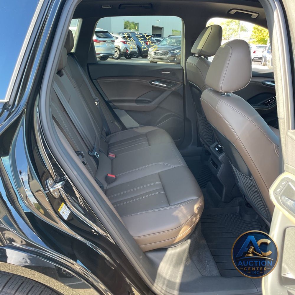 2025 Audi Q6 e-tron Prestige