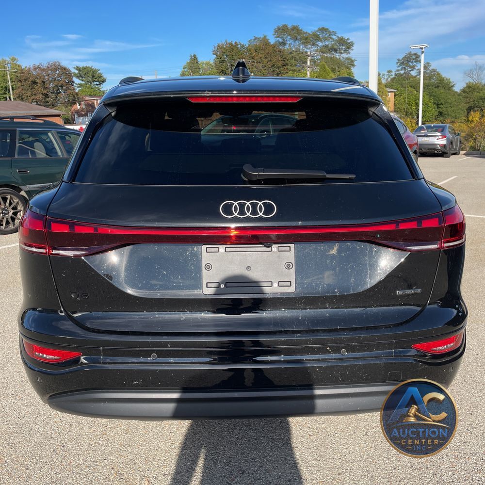 2025 Audi Q6 e-tron Prestige