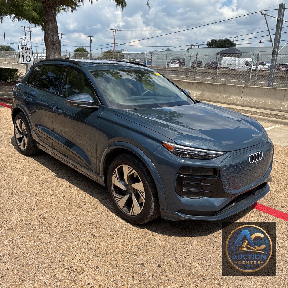 2025 Audi Q6 e-tron Prestige