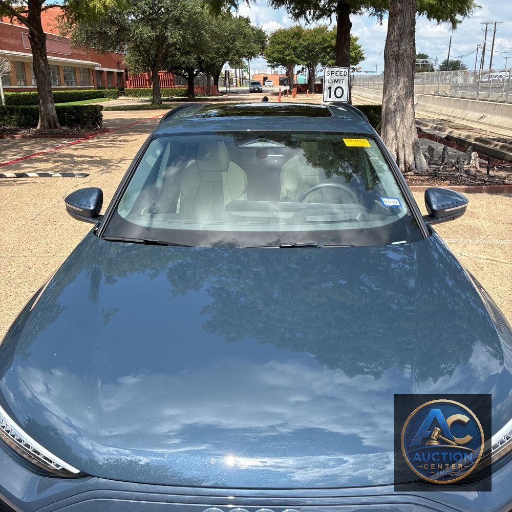 2025 Audi Q6 e-tron Prestige