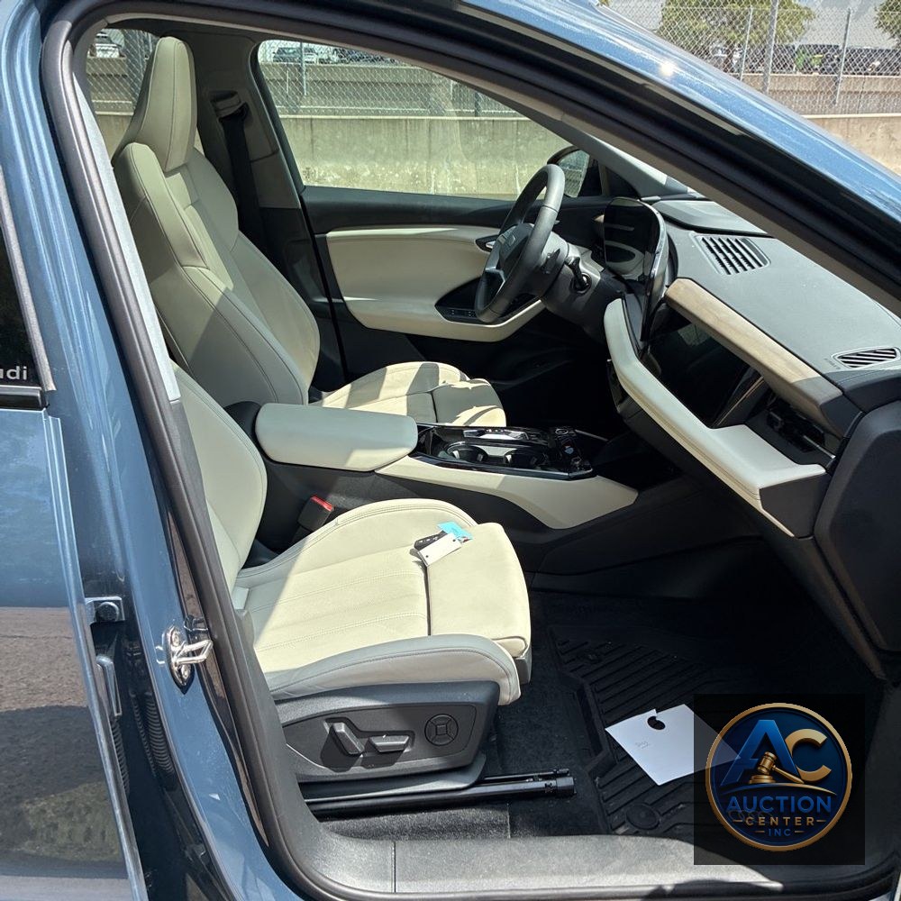 2025 Audi Q6 e-tron Prestige