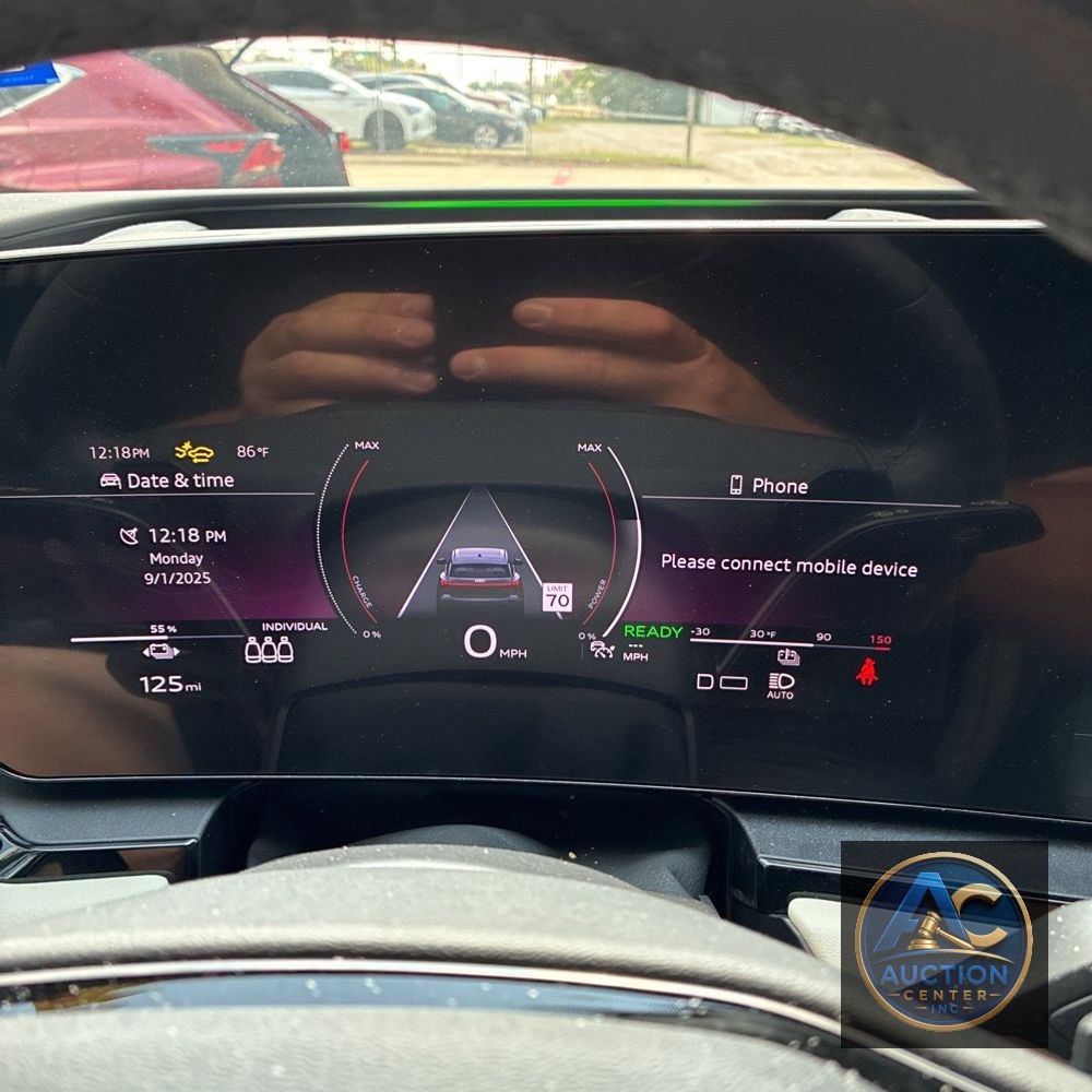 2025 Audi Q6 e-tron Prestige