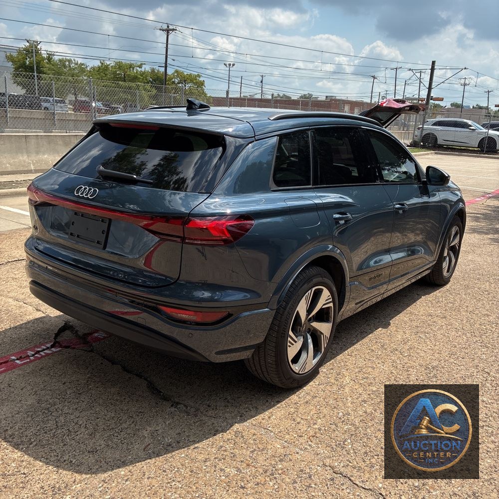 2025 Audi Q6 e-tron Prestige