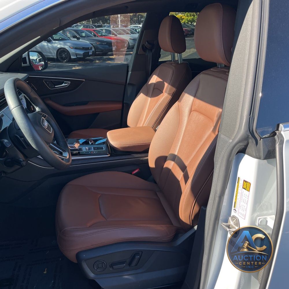 2023 Audi Q8 Premium 55 TFSI