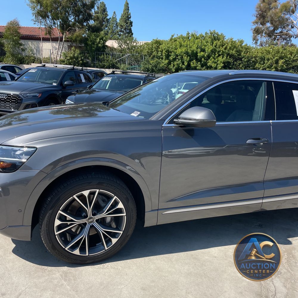 2025 Audi Q8 Premium 55
