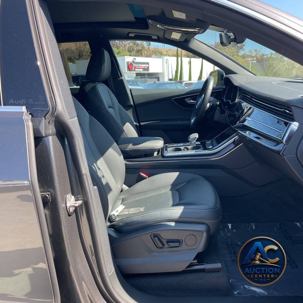 2025 Audi Q8 Premium 55