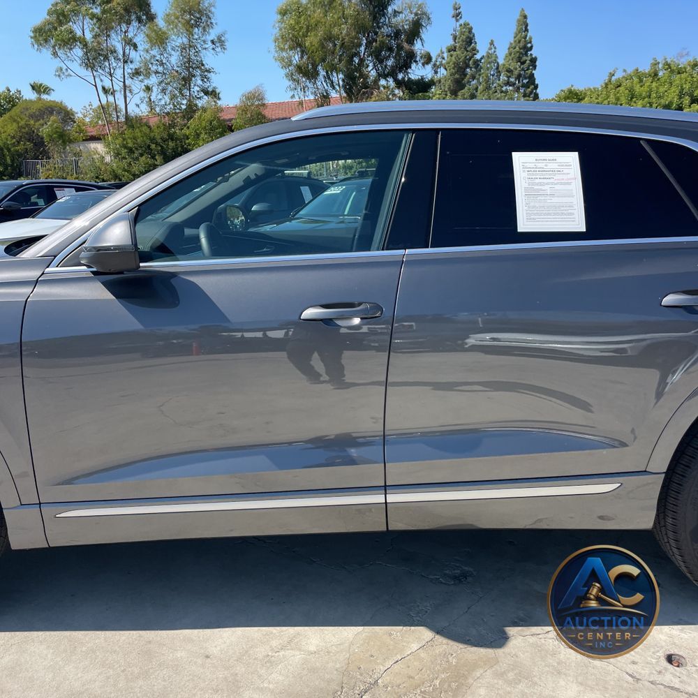 2025 Audi Q8 Premium 55