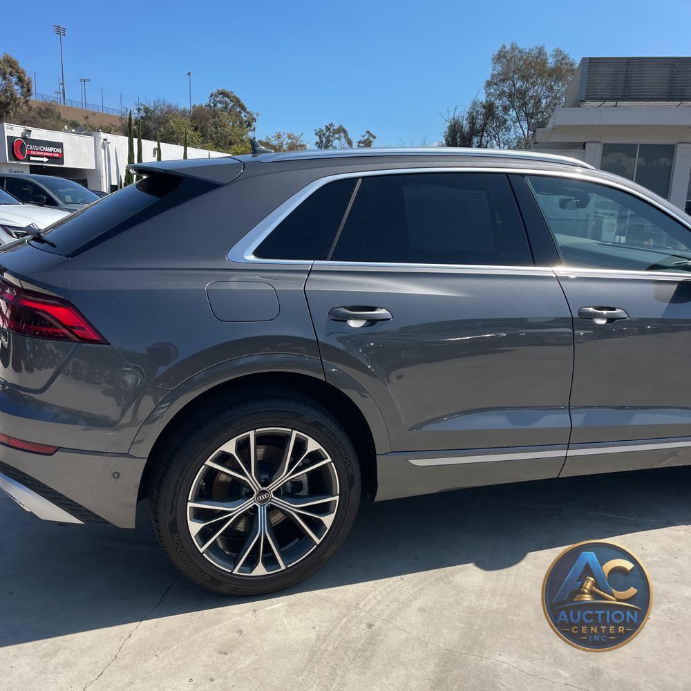 2025 Audi Q8 Premium 55