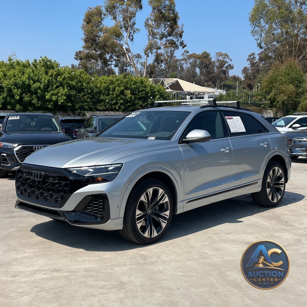 2025 Audi Q8 Premium 55