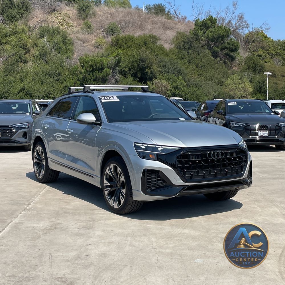 2025 Audi Q8 Premium 55