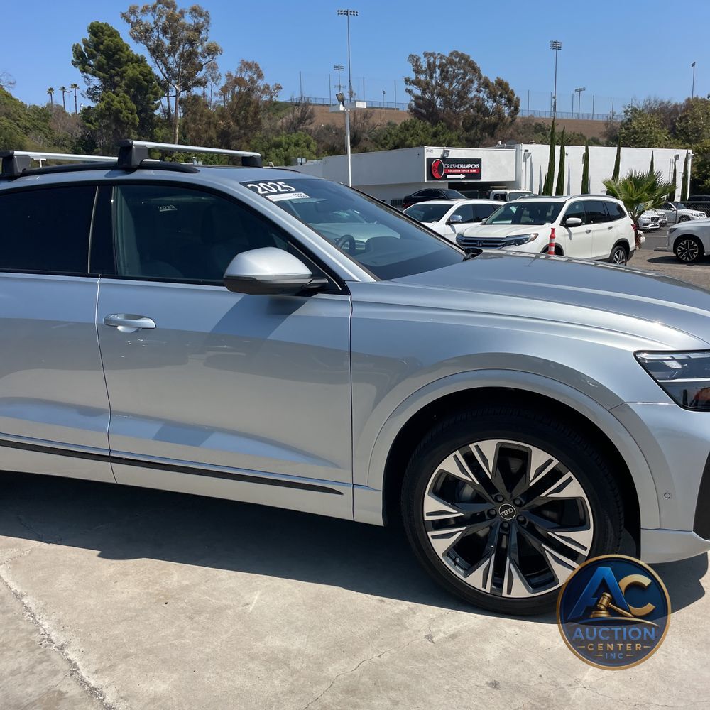 2025 Audi Q8 Premium 55