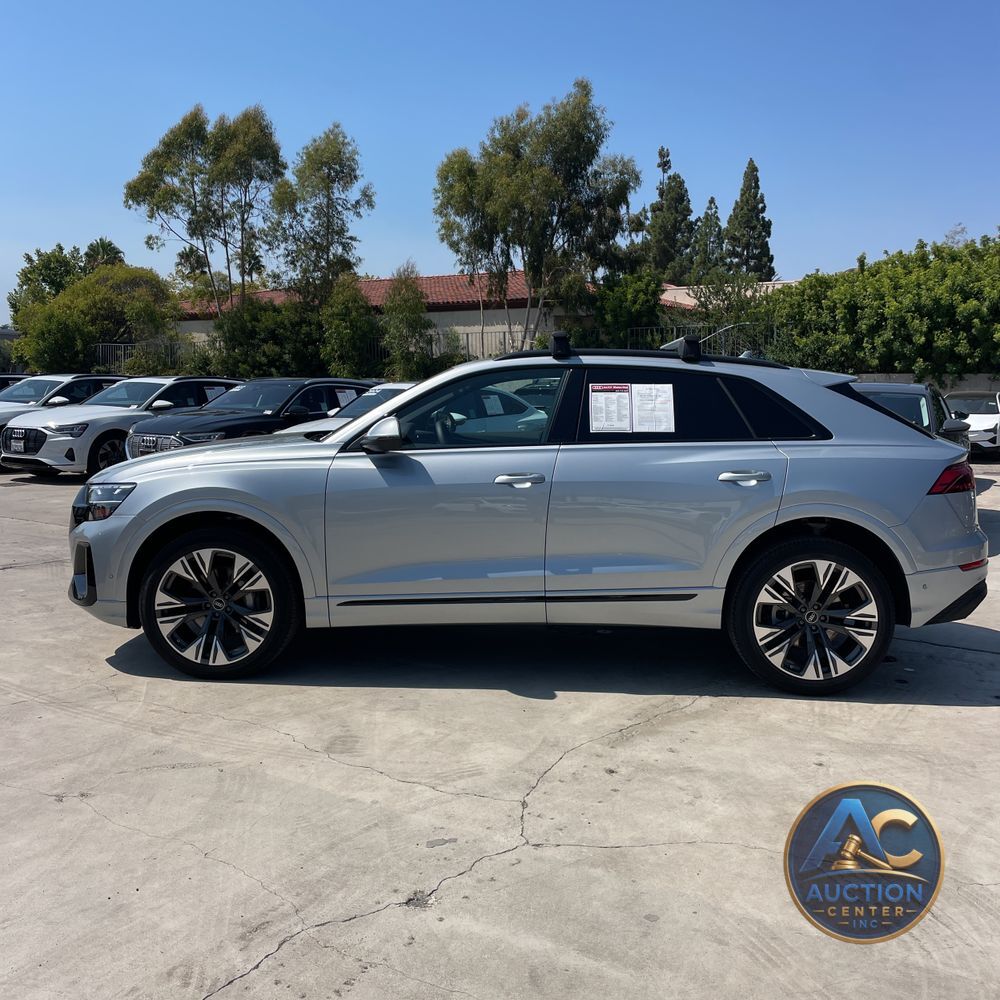 2025 Audi Q8 Premium 55