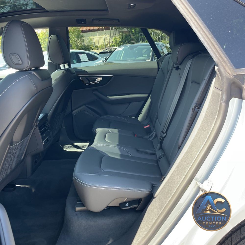 2025 Audi Q8 Premium 55