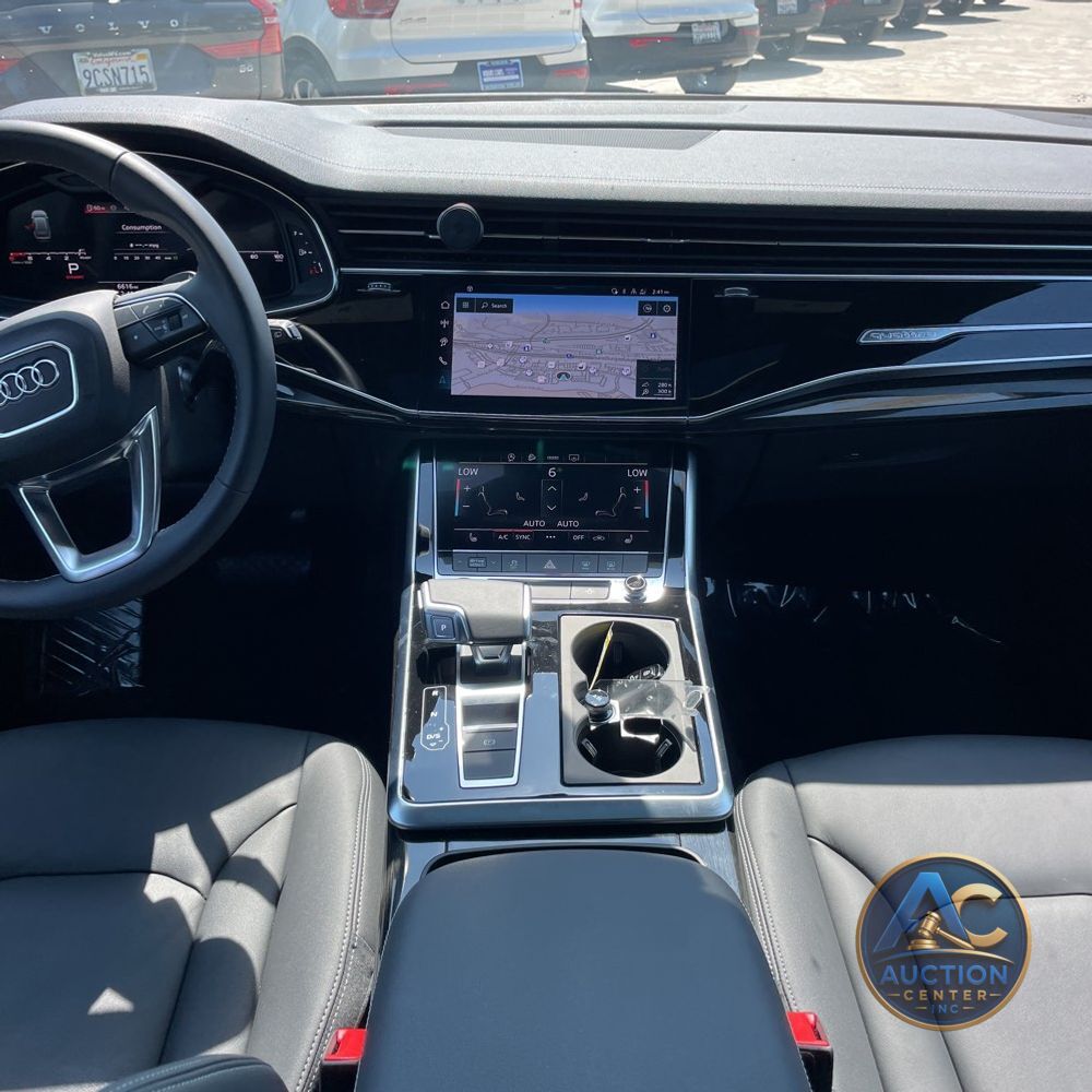 2025 Audi Q8 Premium 55