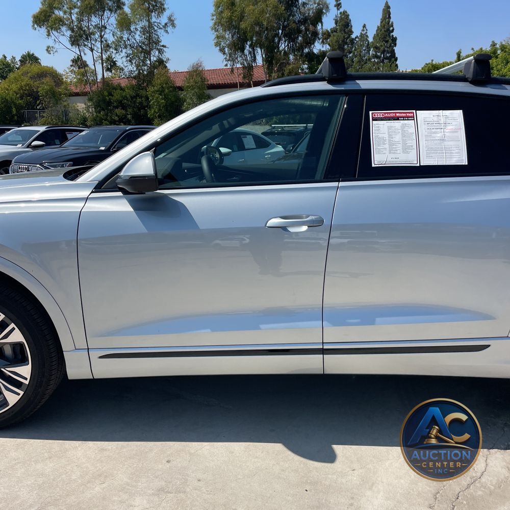 2025 Audi Q8 Premium 55