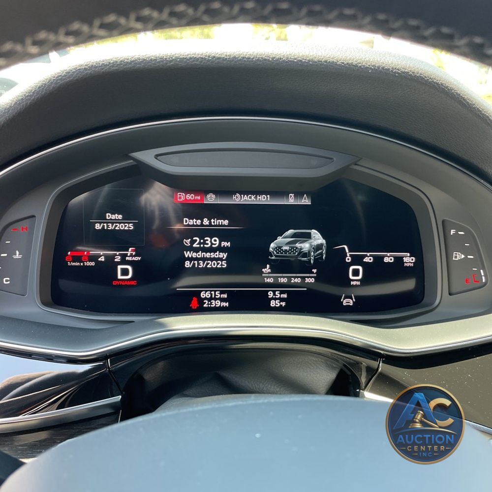 2025 Audi Q8 Premium 55