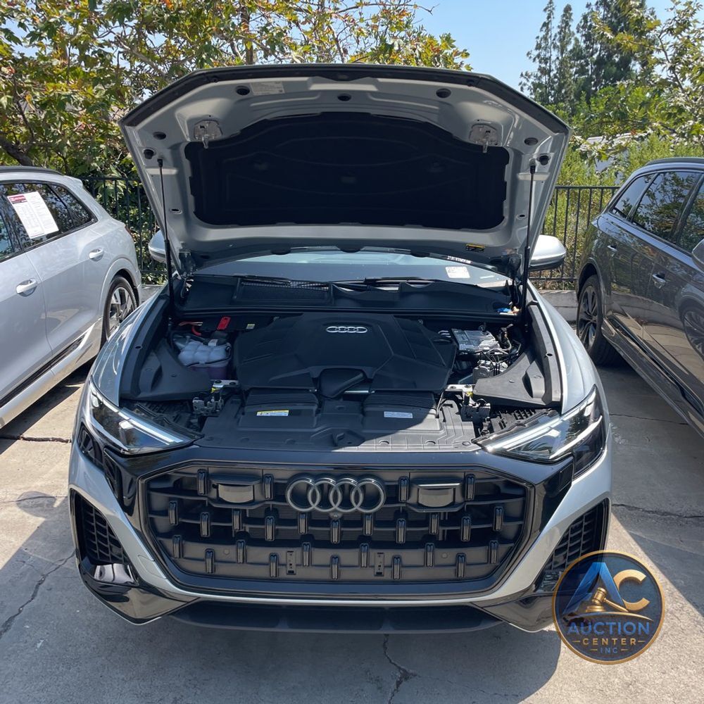 2025 Audi Q8 Premium 55