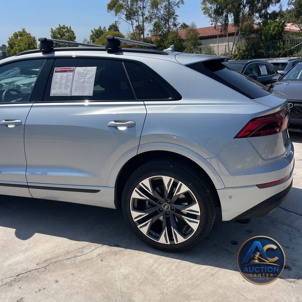 2025 Audi Q8 Premium 55